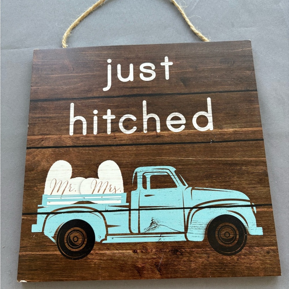 Rustic Brown and Blue 'Just Hitched' Wall Decor